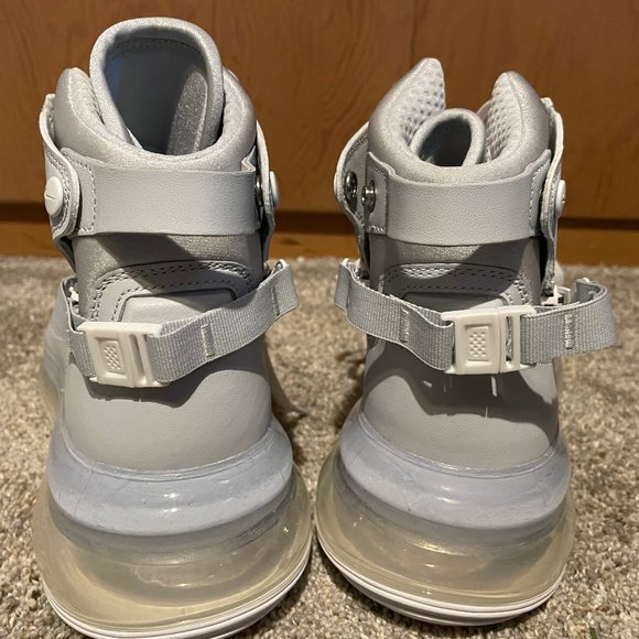 Nike Air Max 720 SATURN Pure Platinum 10.5 or 8 - Picture 6 of 10